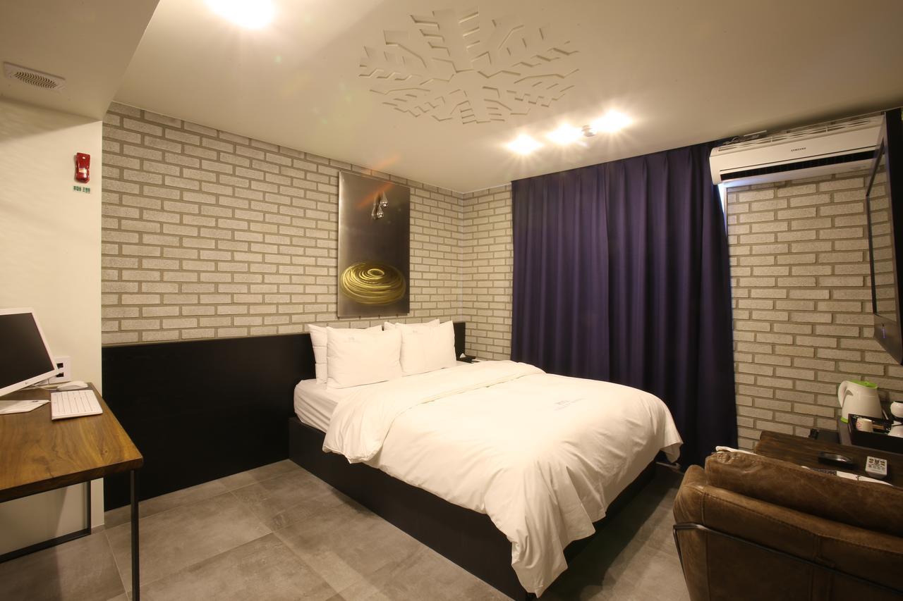 Guri Cello Hotel Dış mekan fotoğraf