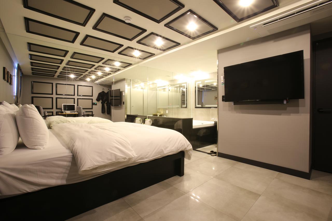 Guri Cello Hotel Dış mekan fotoğraf